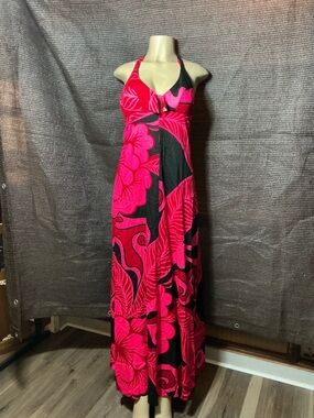 Vintage Hawaiian 70’s Fuchsia Halter Maxi Dress with Black Floral Print